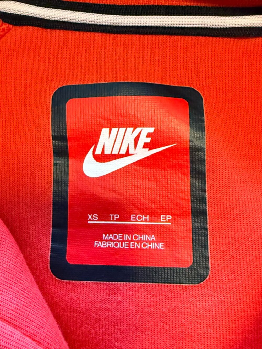 Nike Women's Sportswear Tech Fleece Moto Cape Jacket in "Daring Red", Size XS - Picture 4 of 12